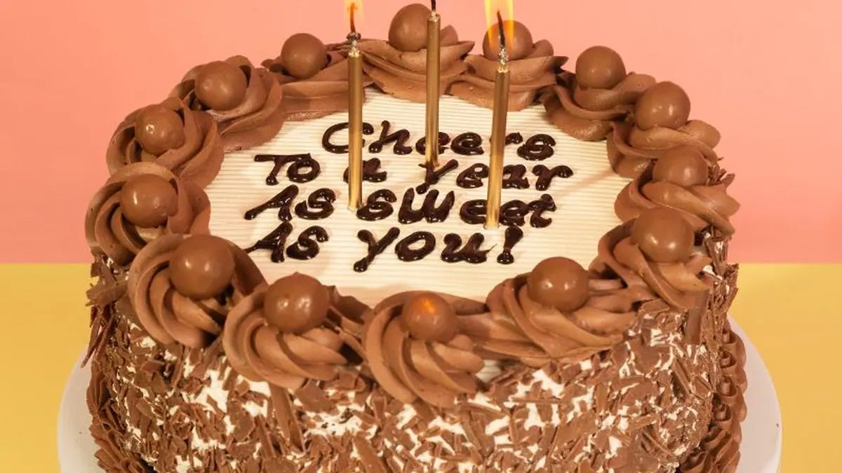 Cake Box – eggless cake shop in Corby town centre
